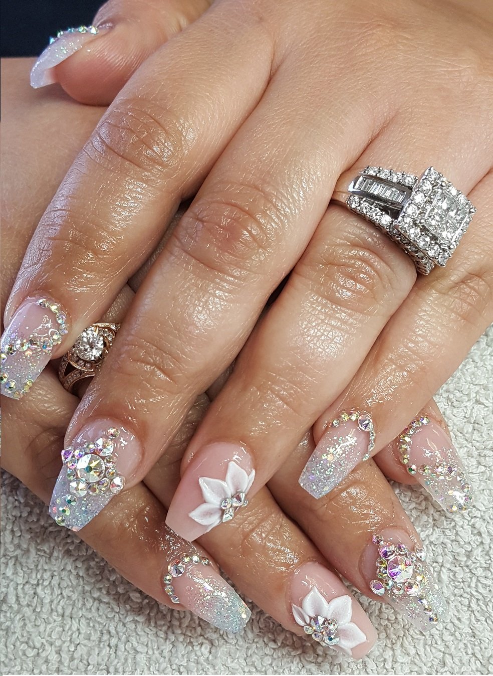 Fairy Like Wedding Nails For Your Big Day