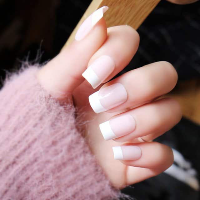 french manicure - types of manicure