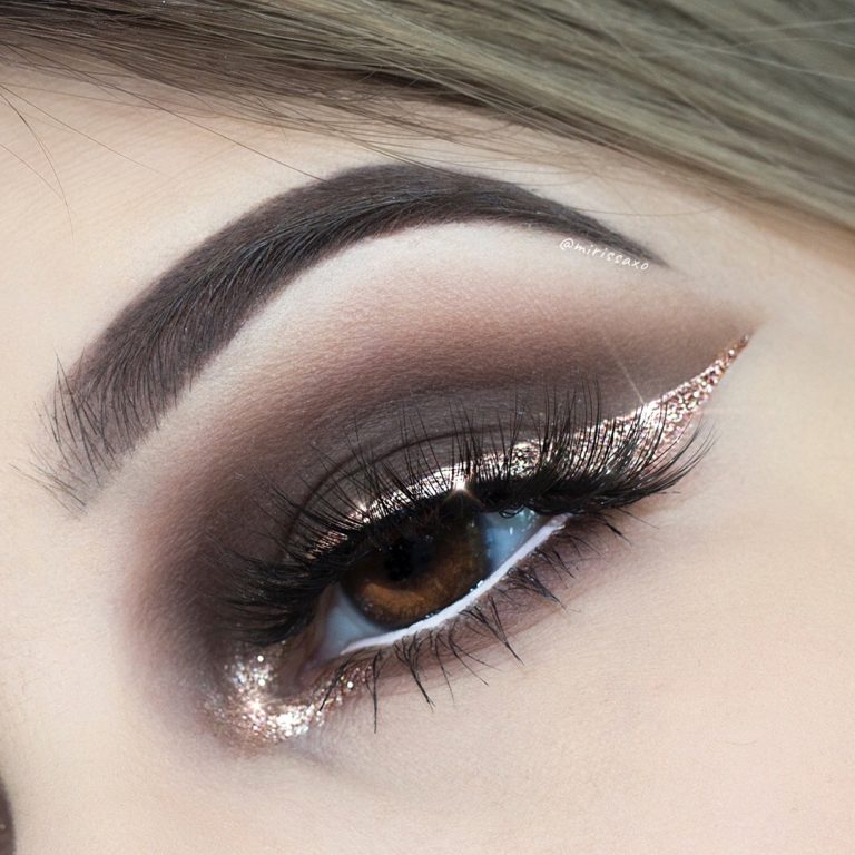 Glitter Winged Eyeliner Makeup - How to Get the Hottest Makeup Trend