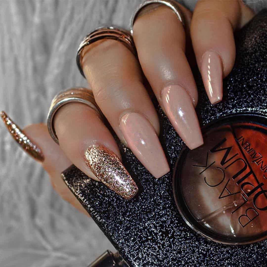 Rose Gold Nails - 30 Ideas from High Shine to Roses in ...