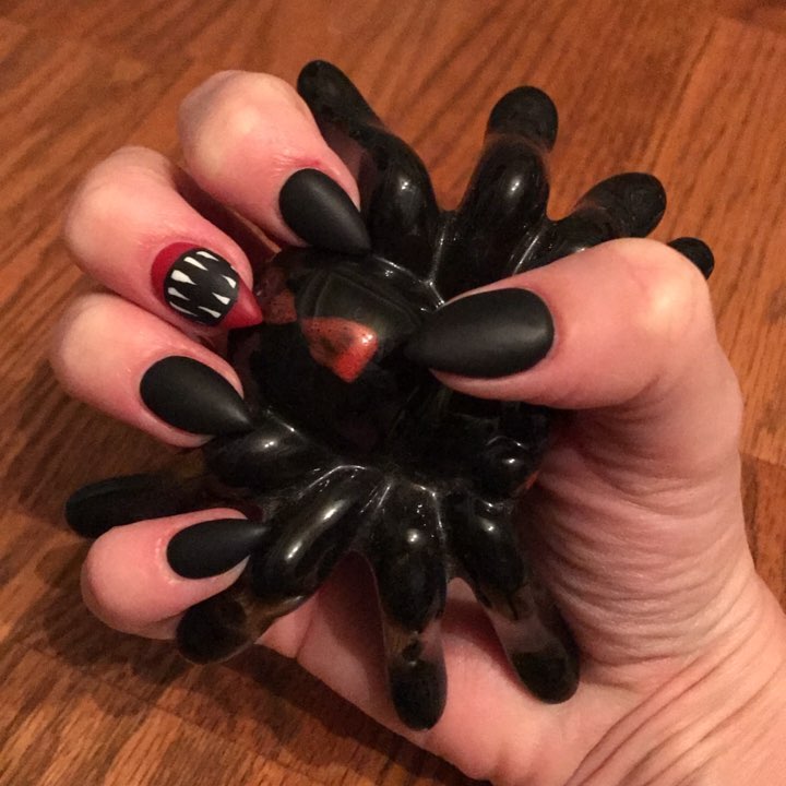 Halloween nails spooky teeth accent nail matte BYvLzn3DV42