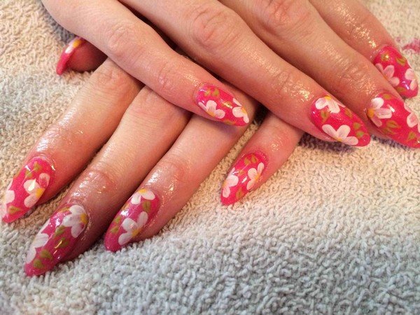 flowar nails