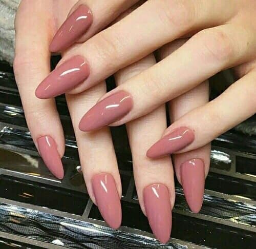 Perfect almond shaped nails