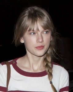 Top Pictures Of Taylor Swift Without Makeup