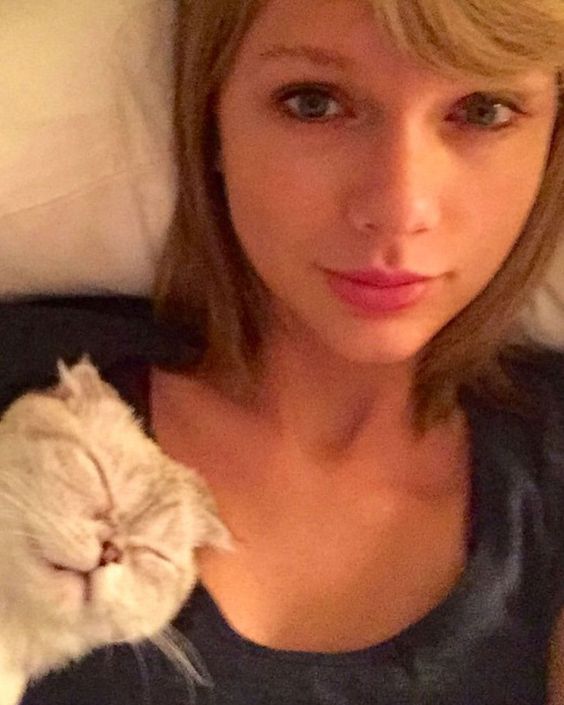 Top 10 Pictures of Taylor Swift Without Makeup