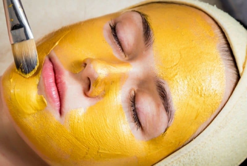 Try These Turmeric Face Mask Recipes For Glowing and Radiant Skin