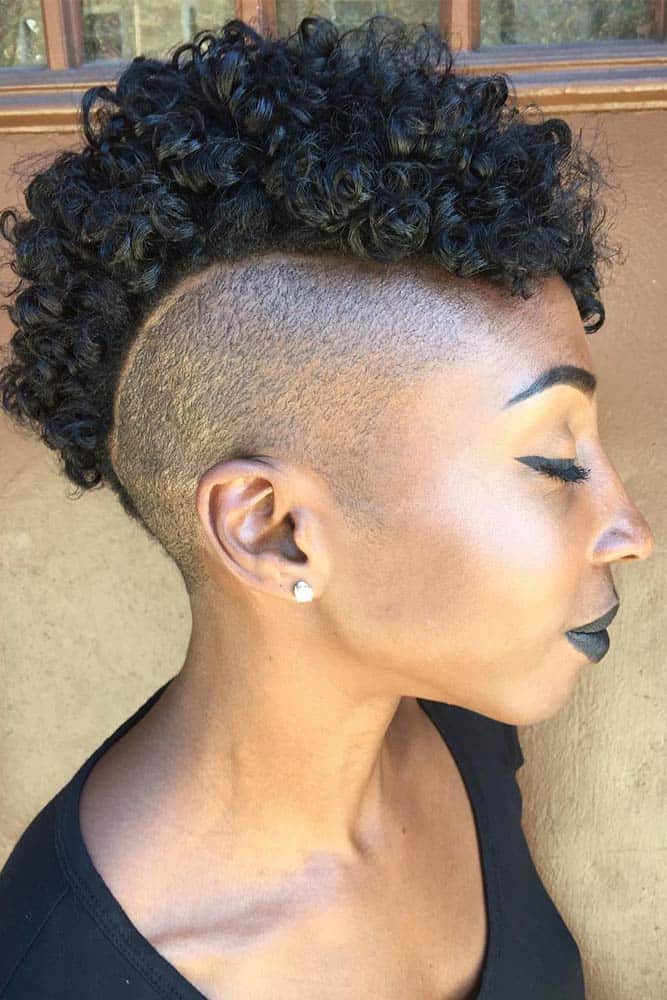 25 Stylish and Modern Short Hairstyles for Black Women