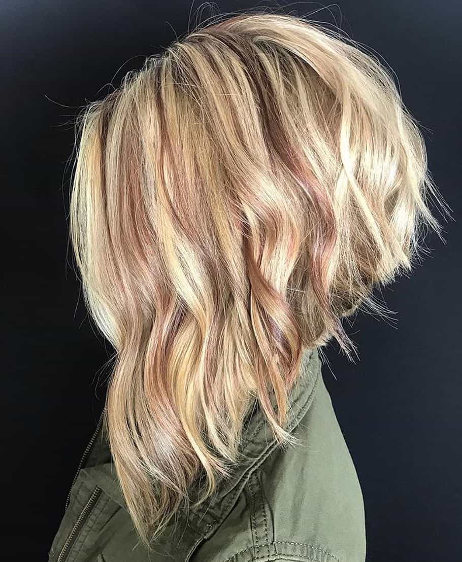 Blonde Inverted Wavy Bob With Red Highlights
