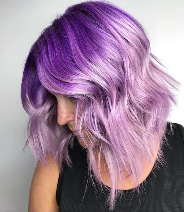 Iridescent Lilac With Waves And Razor Tips