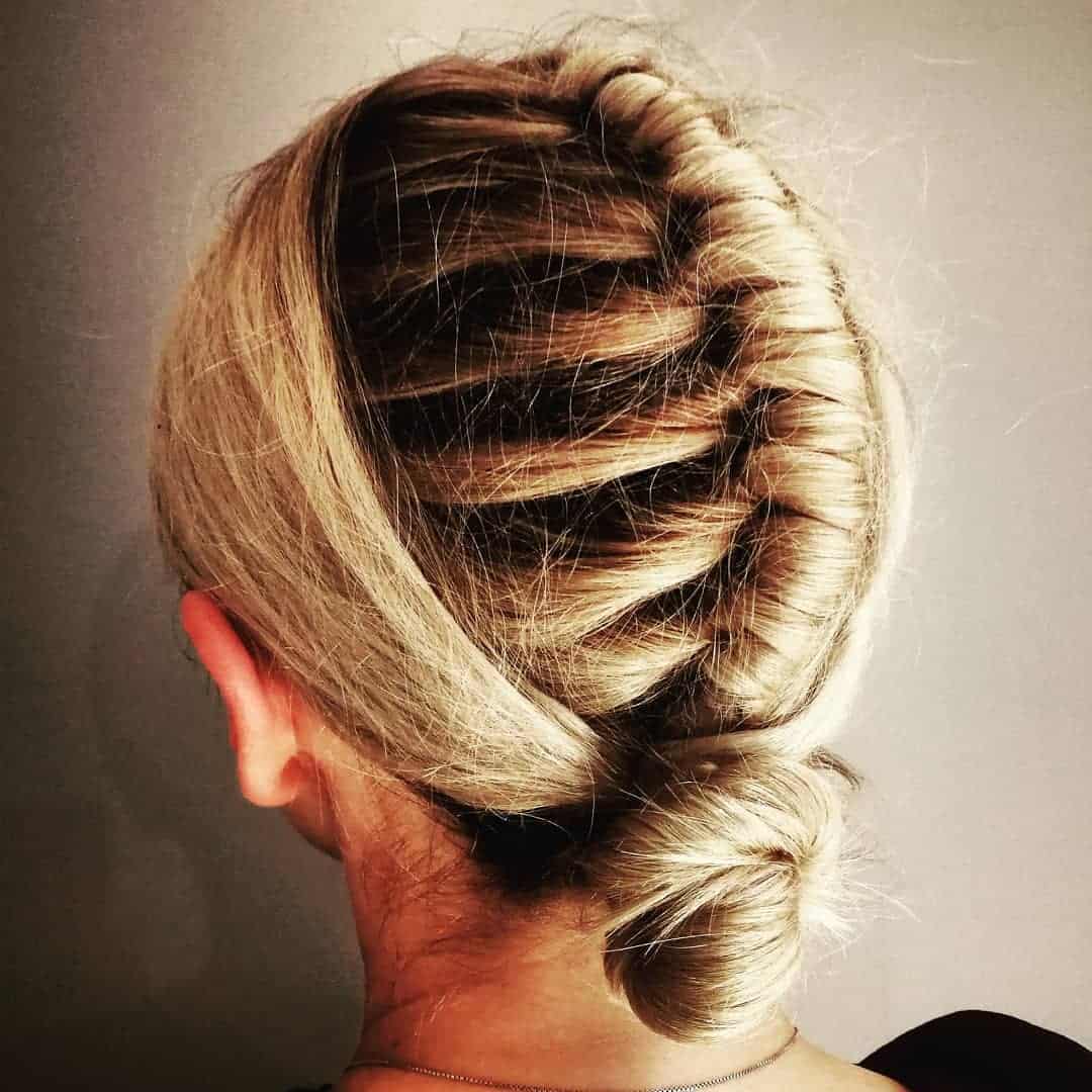 Pipe Braid With Hair Knot