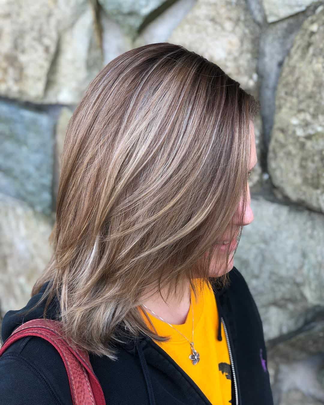 Shoulder Length Textured Highlighted Blond